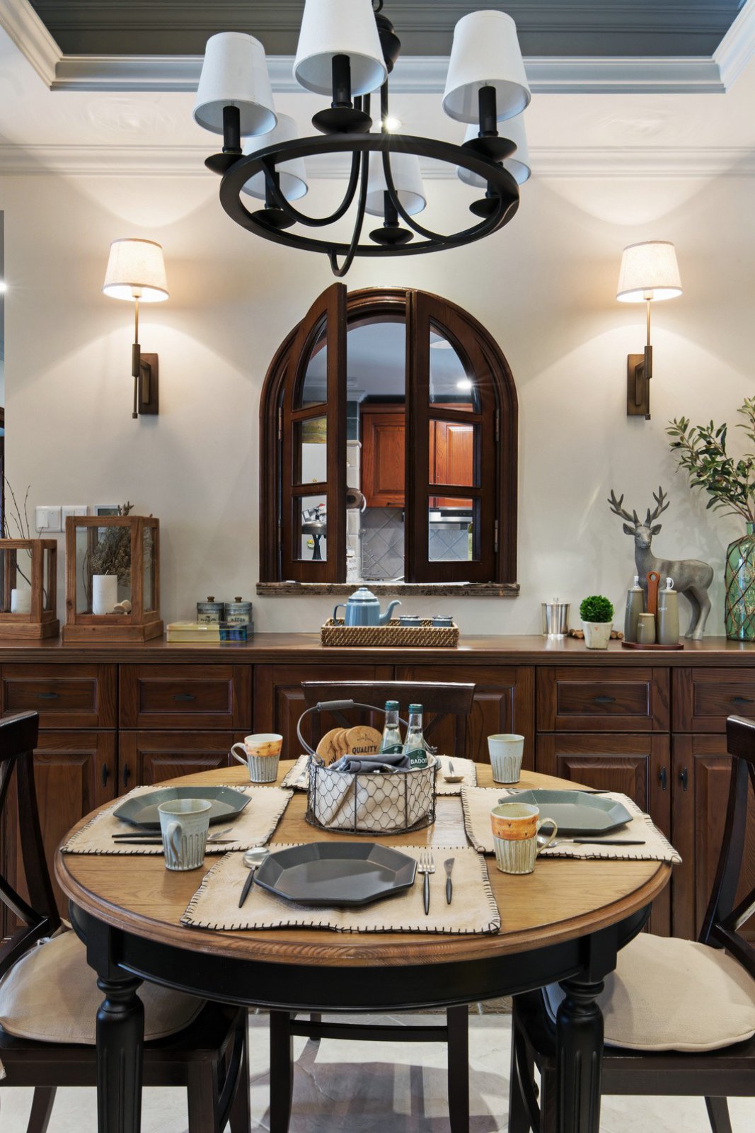 装修案例美式古典风格室内装修效果图-餐厅 装修案例美式古典风格室内装修效果图-餐厅