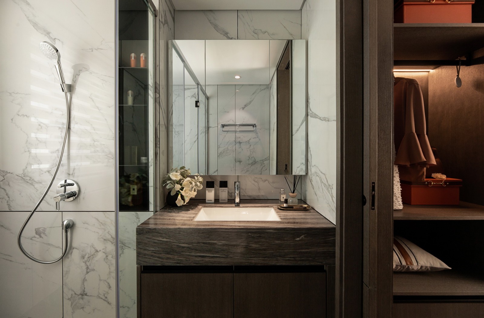 现代轻奢风格室内设计家装案例-卫生间 现代轻奢风格室内设计家装案例-卫生间